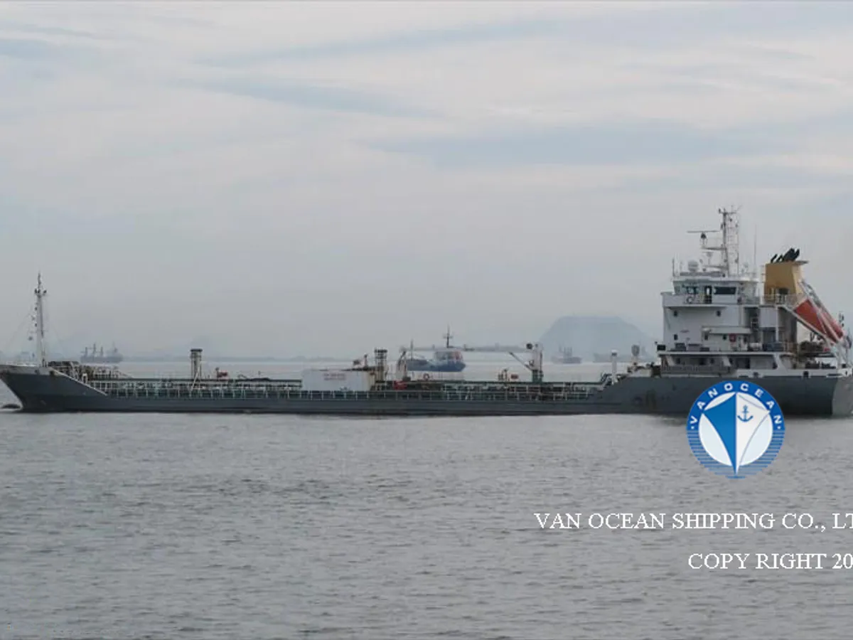 Navio-tanque de óleo/produtos químicos à venda