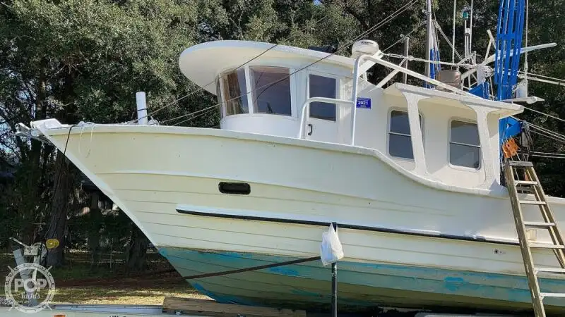 Navio de pesca de arrasto à venda