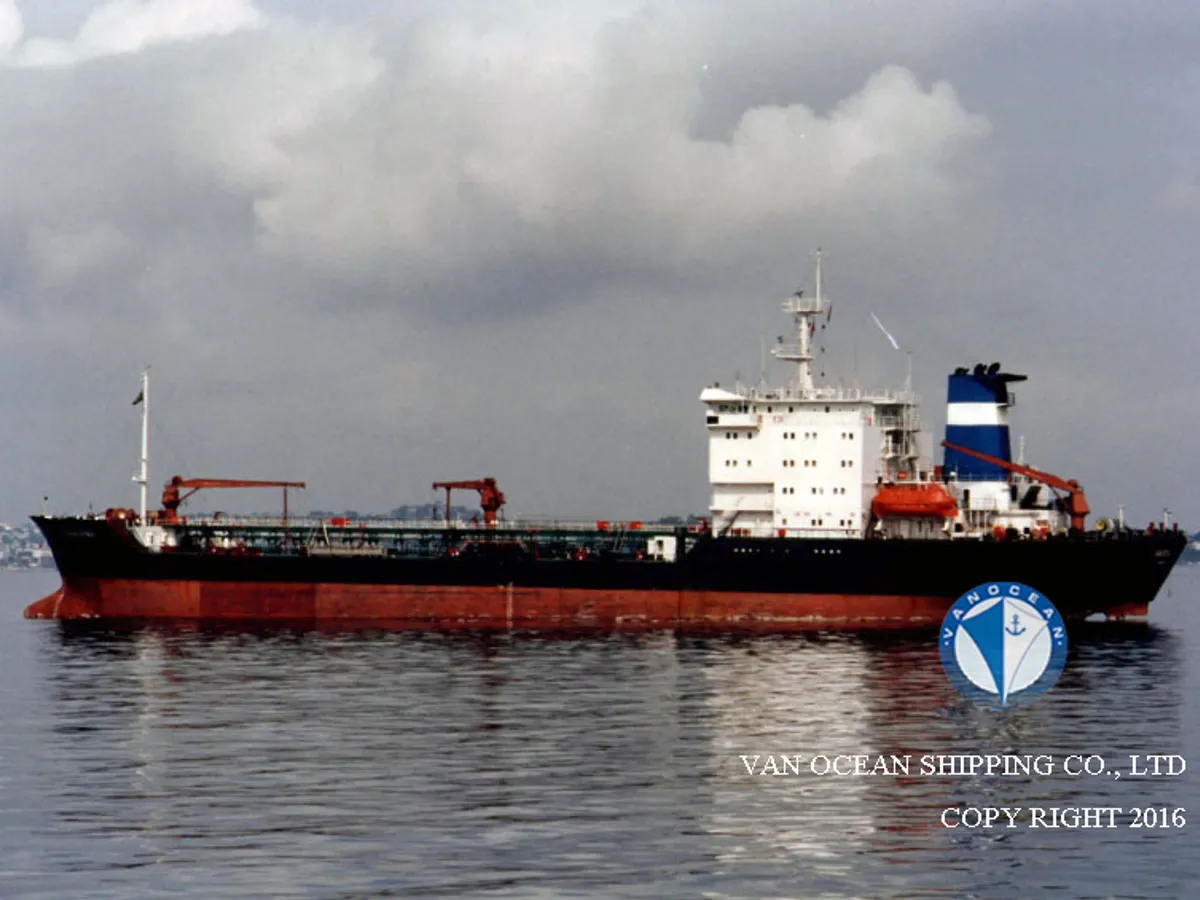 Navio-tanque de óleo/produtos químicos à venda