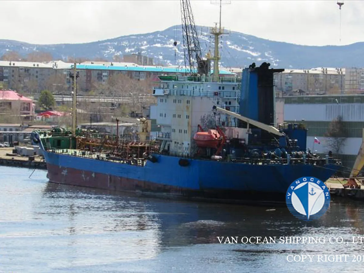 Navio-tanque de óleo/produtos químicos à venda