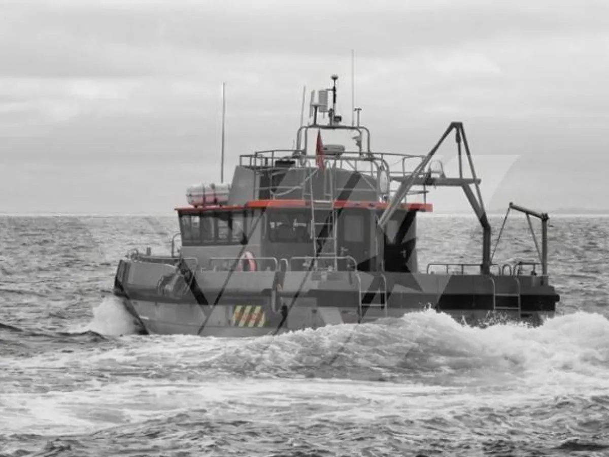 Navio de pesquisa à venda