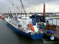 Navio frigorífico à venda