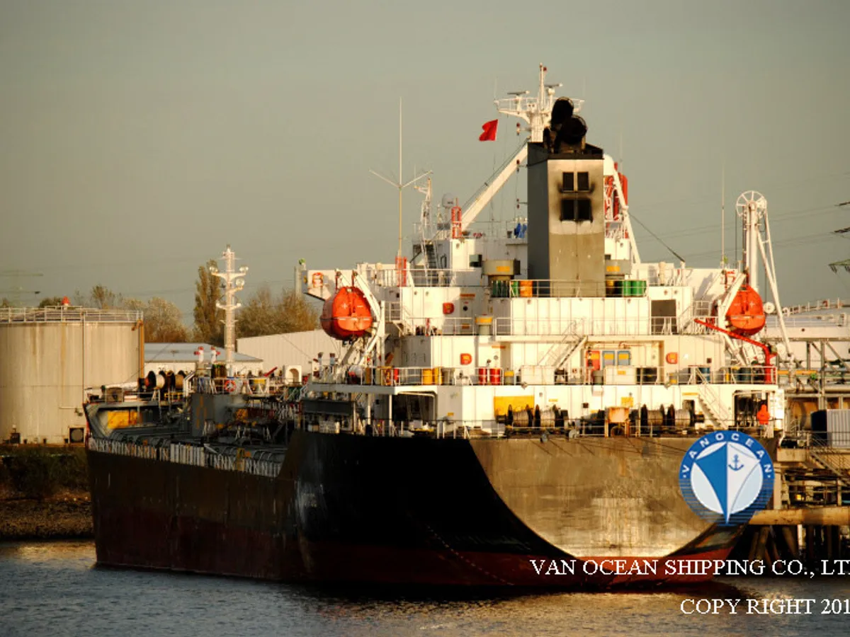 Navio-tanque de óleo/produtos químicos à venda
