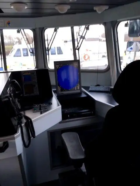 Navio de pesquisa à venda