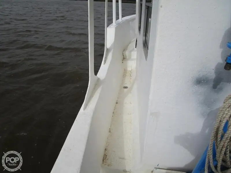 Navio de pesca de arrasto à venda