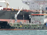 Navio-tanque de óleo/produtos químicos à venda