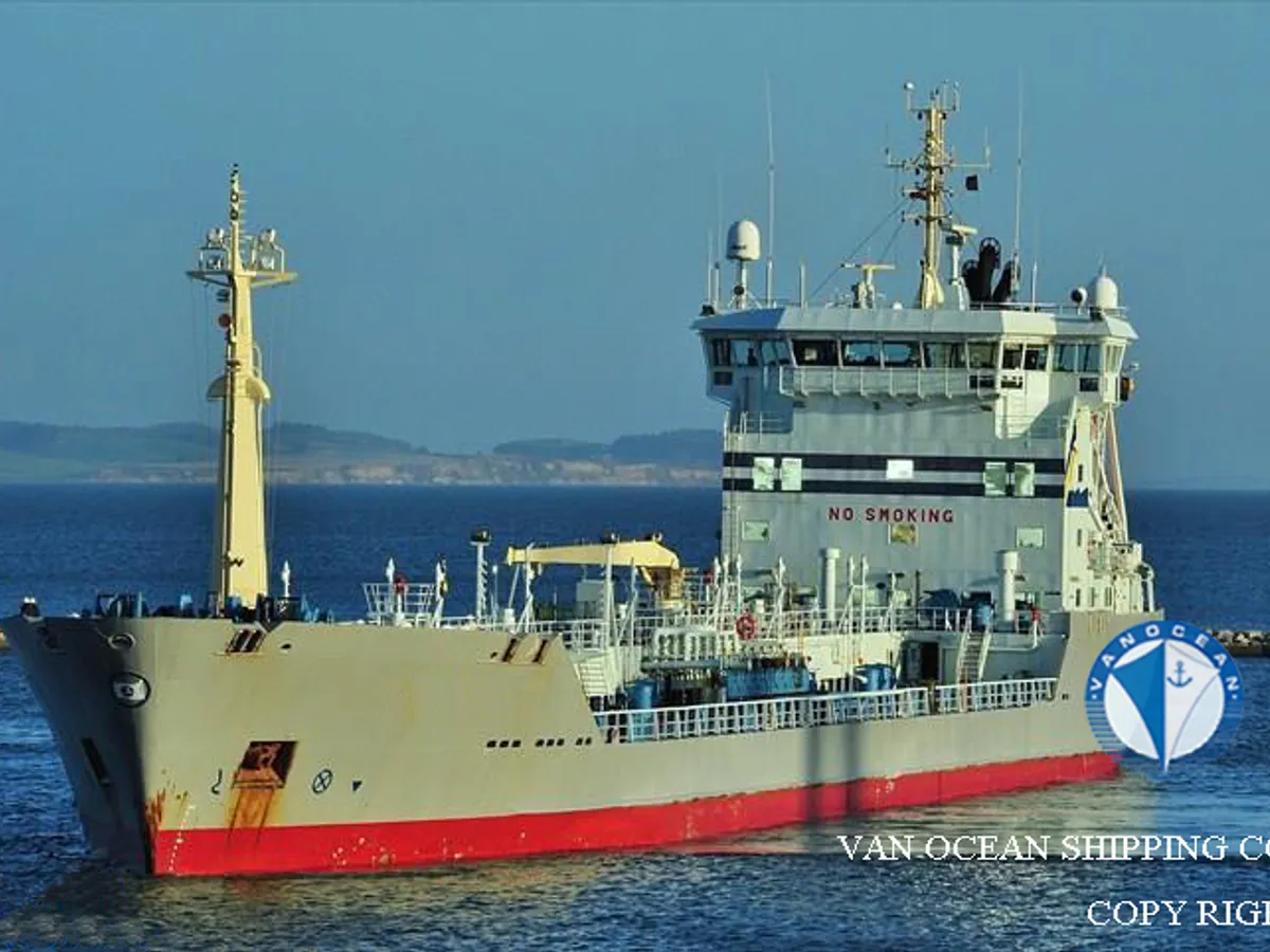 Navio-tanque de óleo/produtos químicos à venda