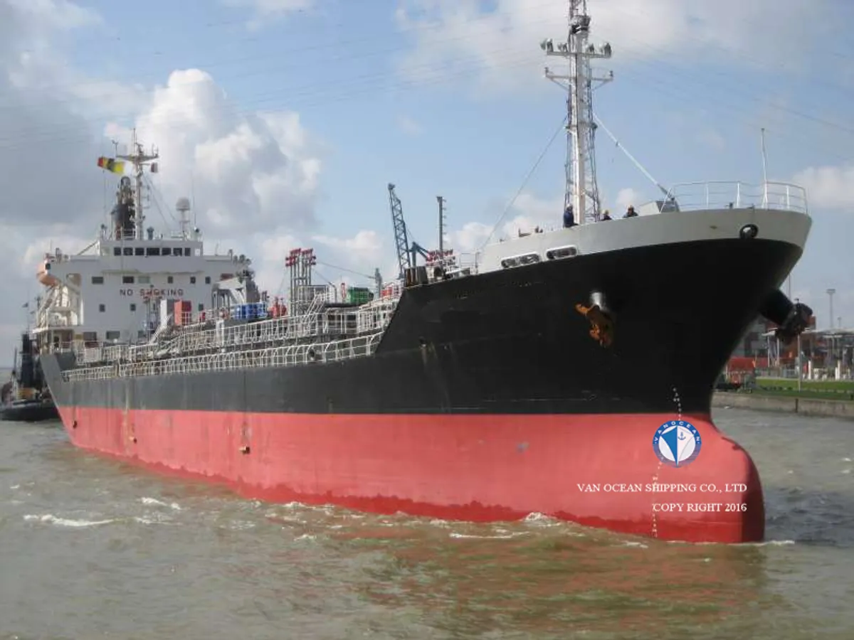 Navio-tanque de óleo/produtos químicos à venda