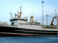 Navio de pesca de arrasto à venda