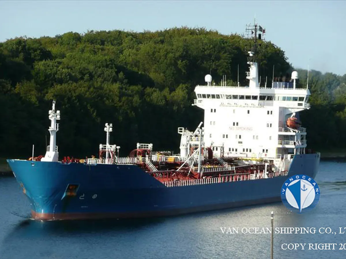 Navio-tanque de óleo/produtos químicos à venda
