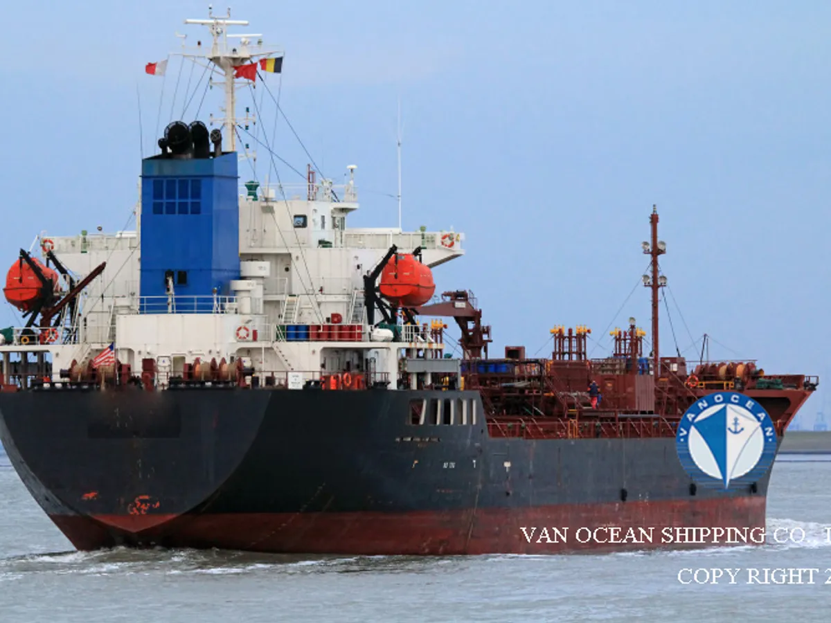Navio-tanque de óleo/produtos químicos à venda