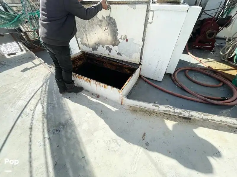 Navio de pesca de arrasto à venda