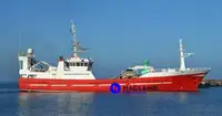 Embarcação para processamento e entrega de pescado à venda