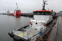 Catamarã à venda