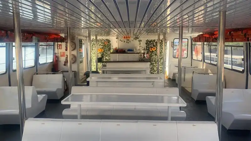Navio de cruzeiro à venda