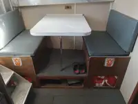Barco de tripulação à venda
