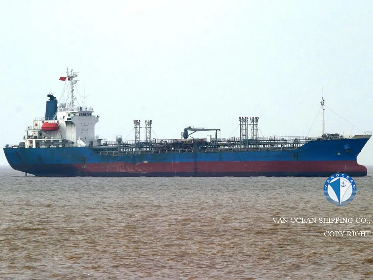 Navio-tanque de óleo/produtos químicos à venda