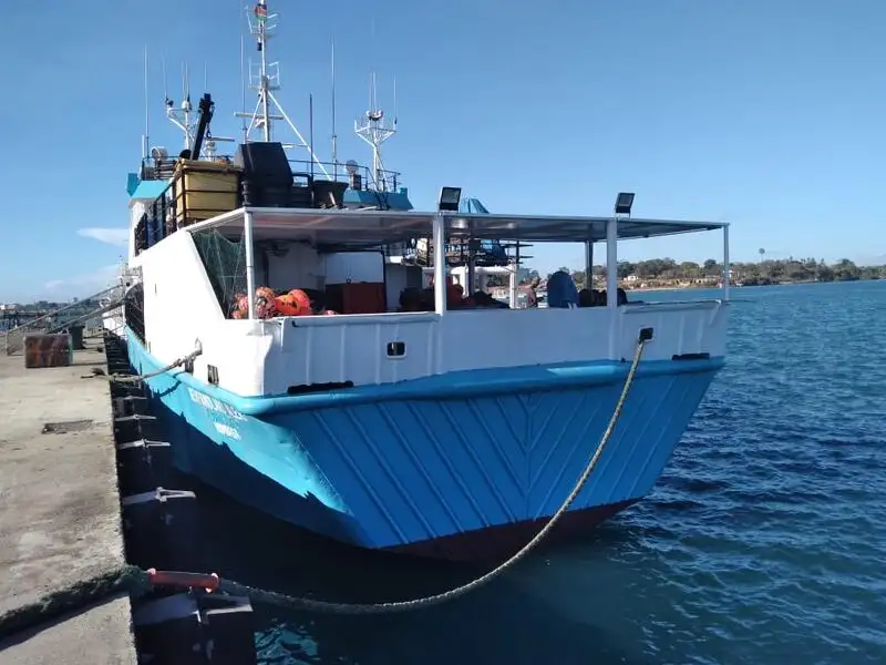 Navio de pesca de arrasto à venda