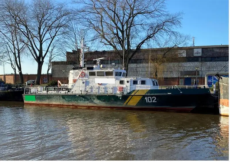Navio de patrulha à venda