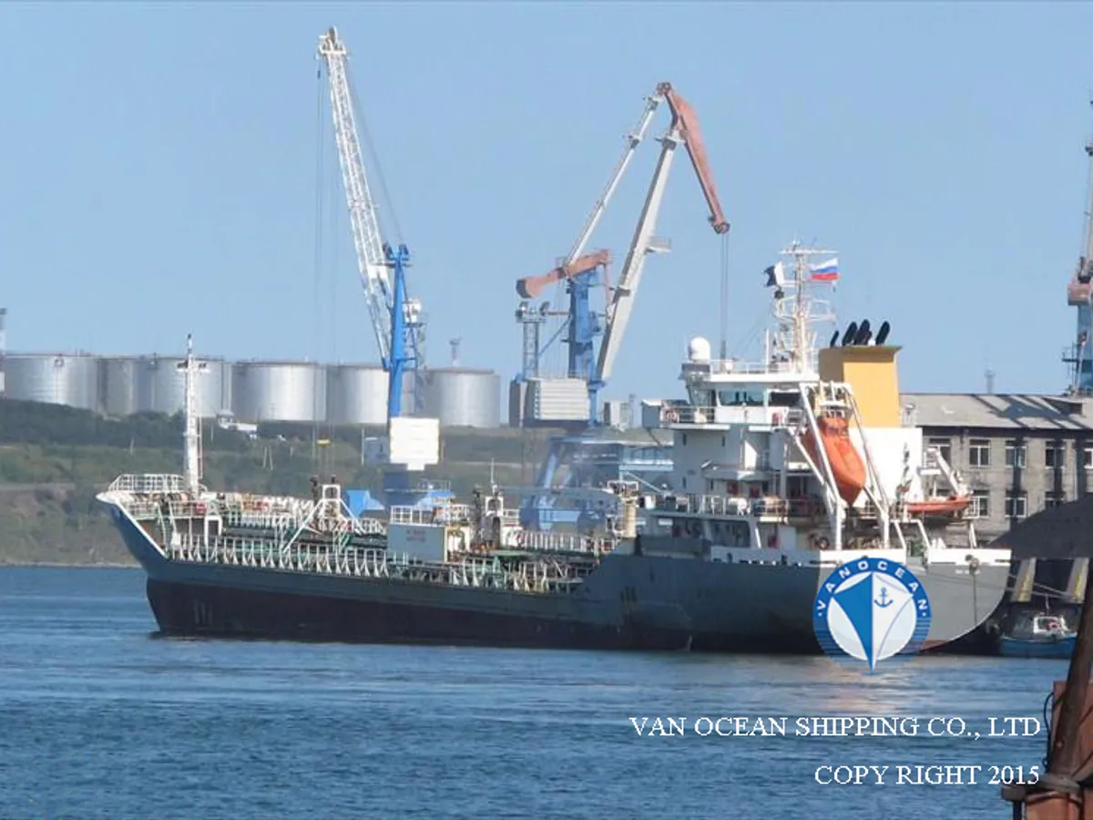Navio-tanque de óleo/produtos químicos à venda