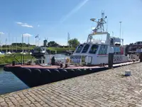 Navio de patrulha à venda