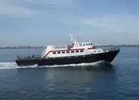 Barco de tripulação à venda