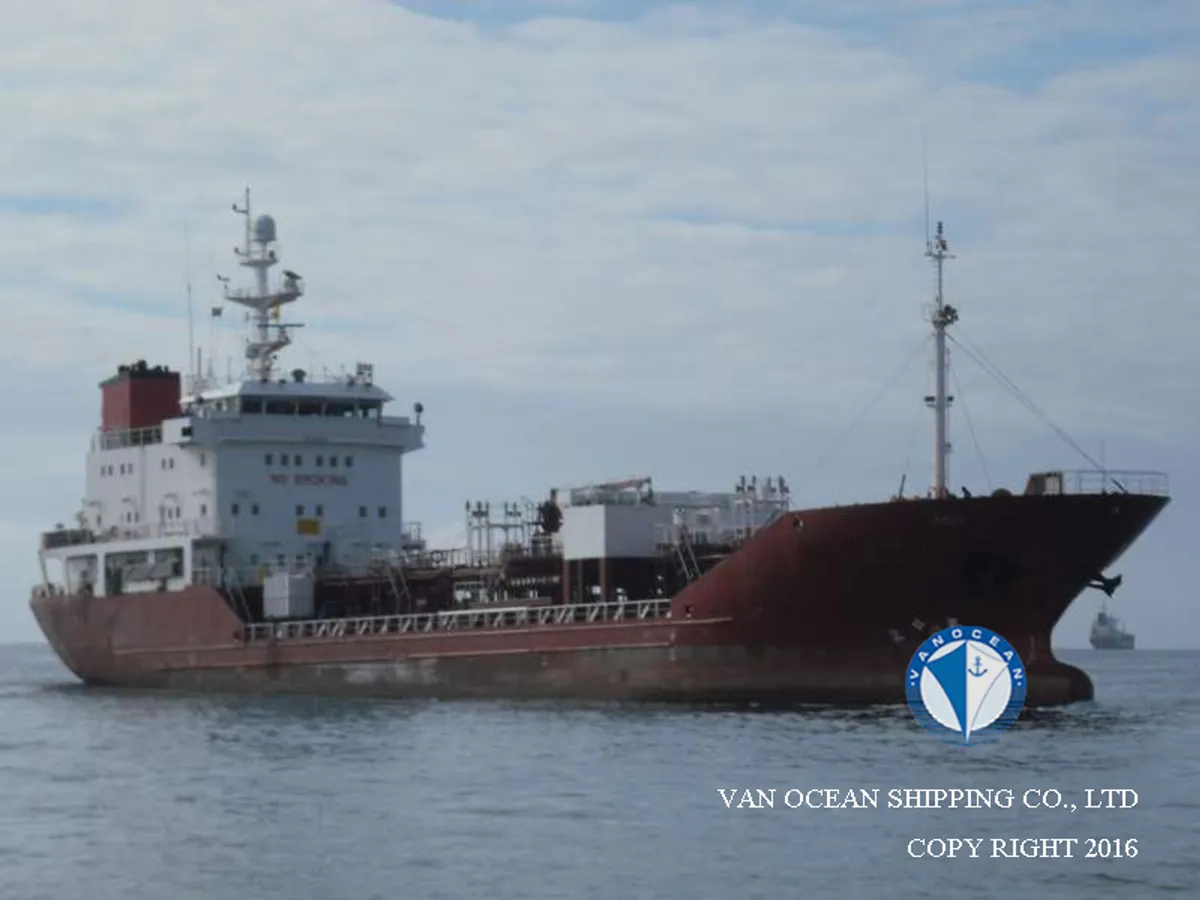 Navio-tanque de óleo/produtos químicos à venda