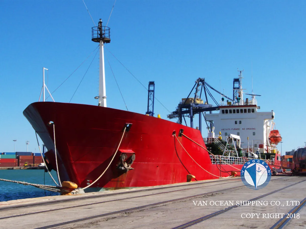 Navio-tanque de óleo/produtos químicos à venda