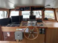Navio de pesquisa à venda