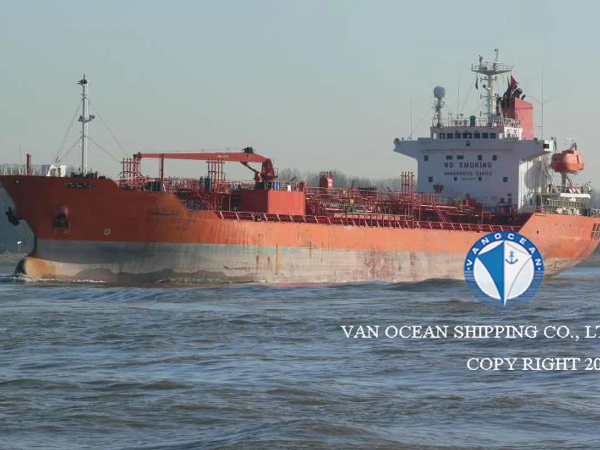 Navio-tanque de óleo/produtos químicos à venda