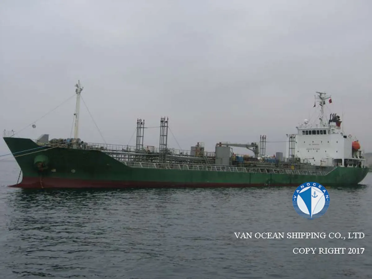 Navio-tanque de óleo/produtos químicos à venda