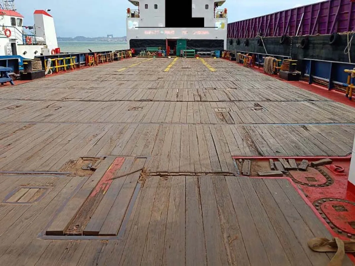 Balsa de desembarque, tanque à venda
