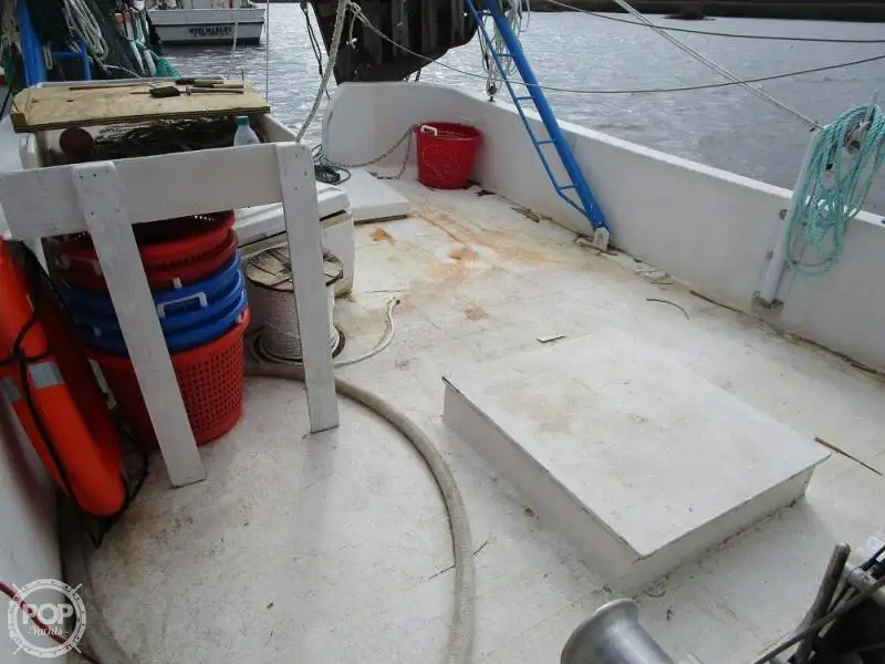 Navio de pesca de arrasto à venda