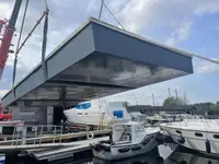 Ponte flutuante à venda