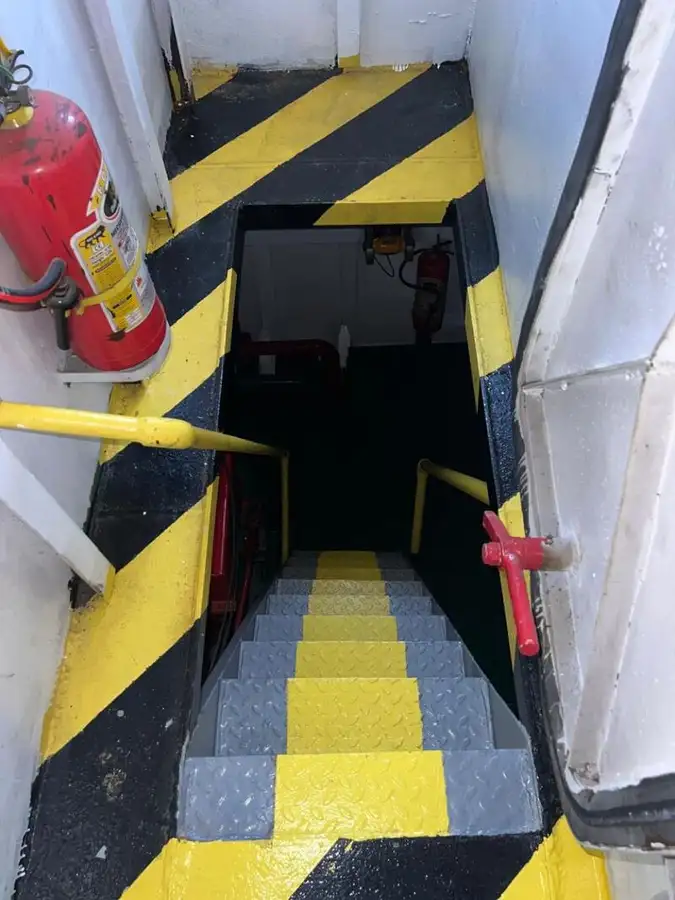 Rebocador à venda