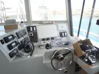 Barco de tripulação à venda
