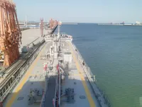 Navio-tanque de combustível à venda