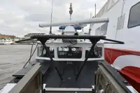 Navio de resgate à venda