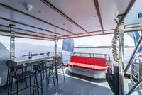 Navio de passageiros à venda