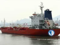 Navio-tanque de óleo/produtos químicos à venda