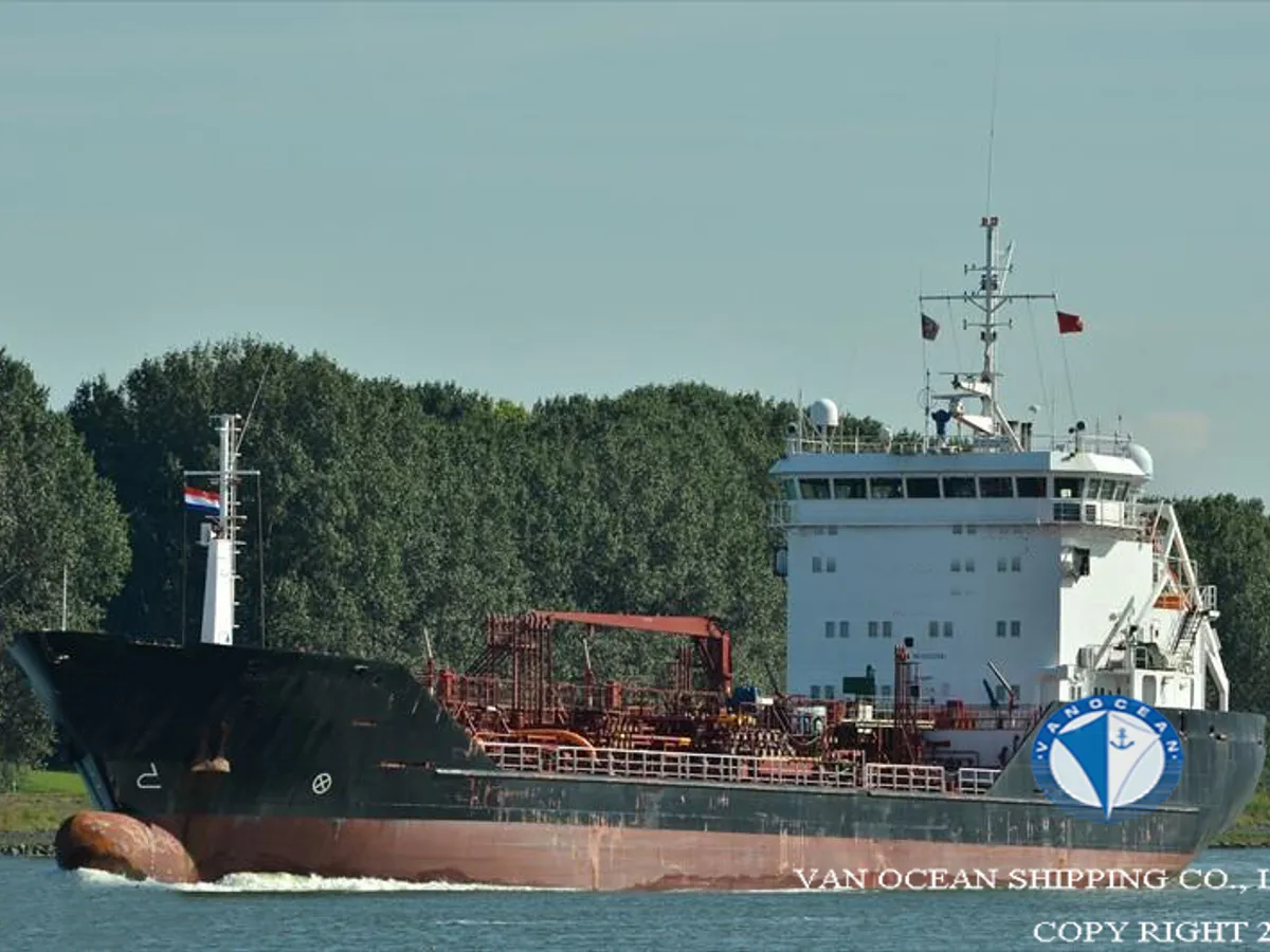 Navio-tanque de óleo/produtos químicos à venda