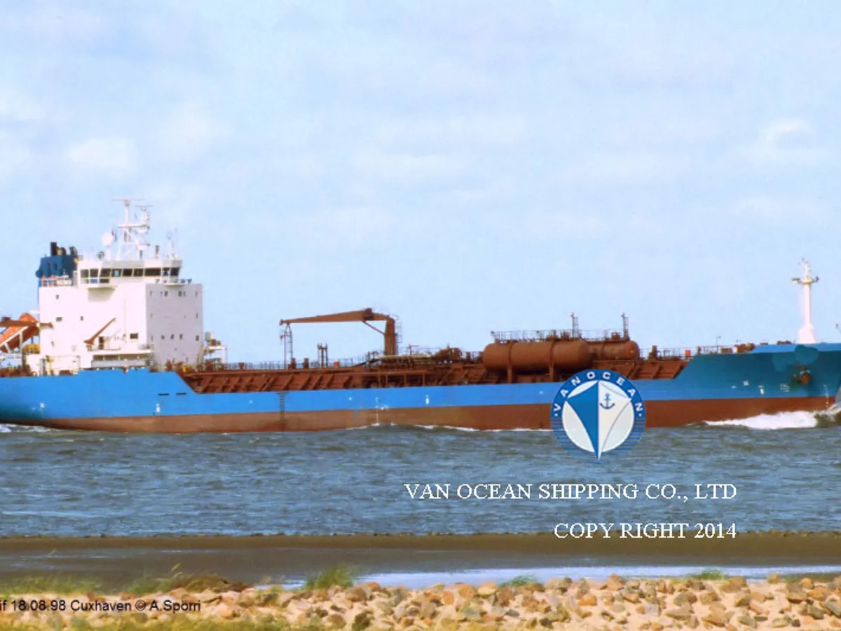 Navio-tanque de óleo/produtos químicos à venda