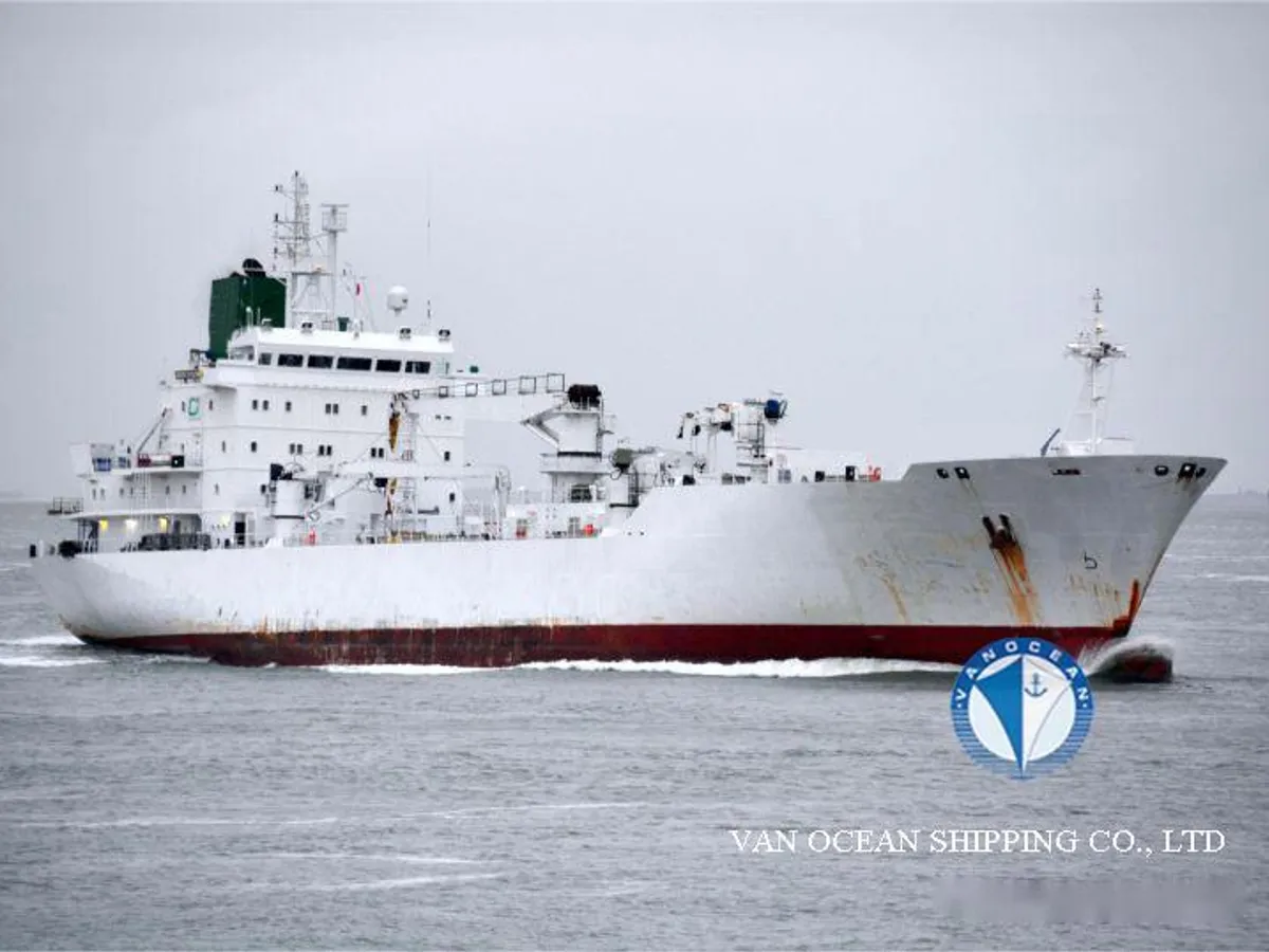Navio frigorífico à venda