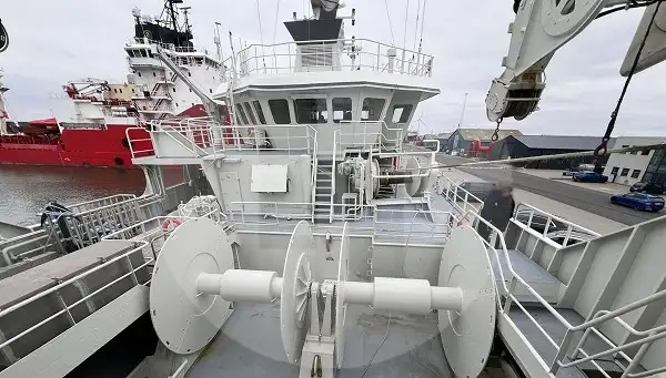 Navio de pesca de arrasto à venda