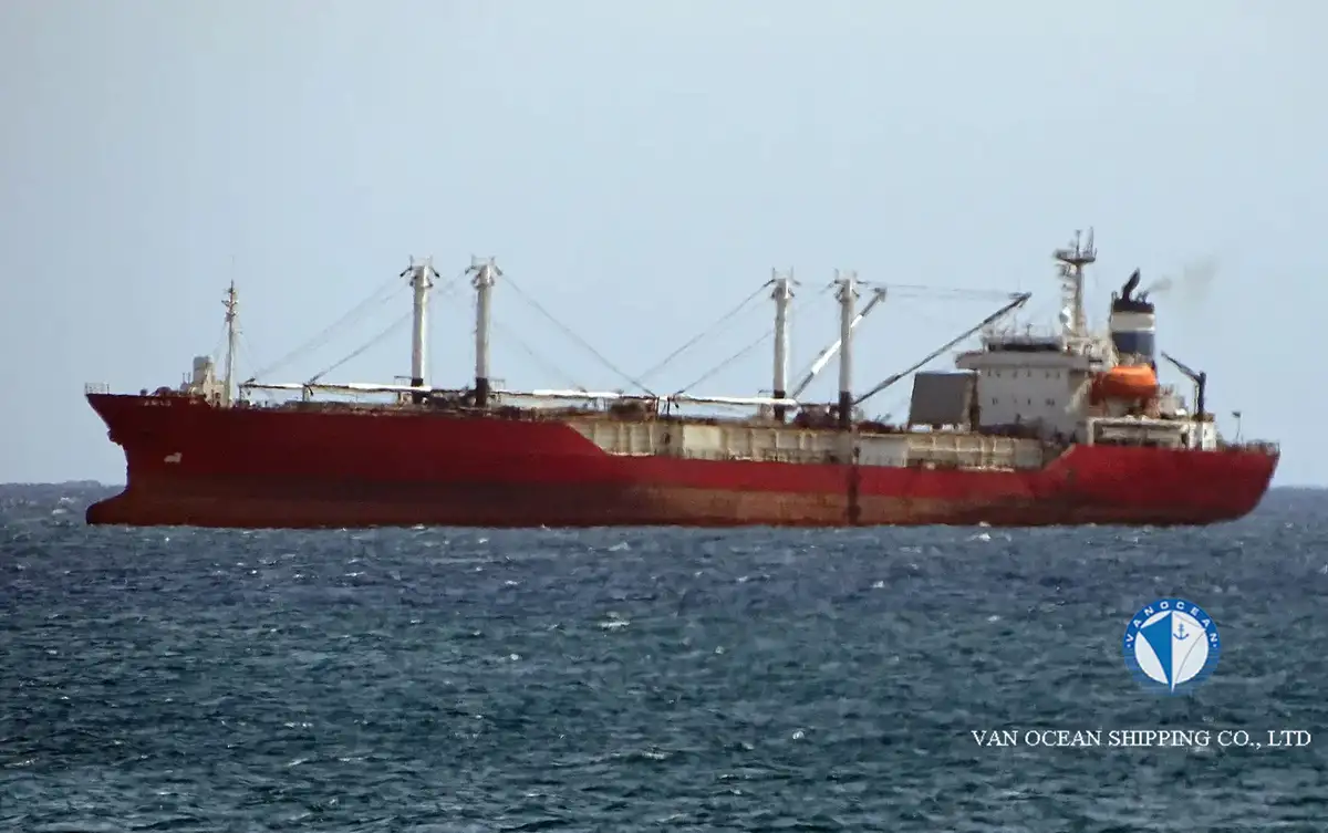 Navio frigorífico à venda