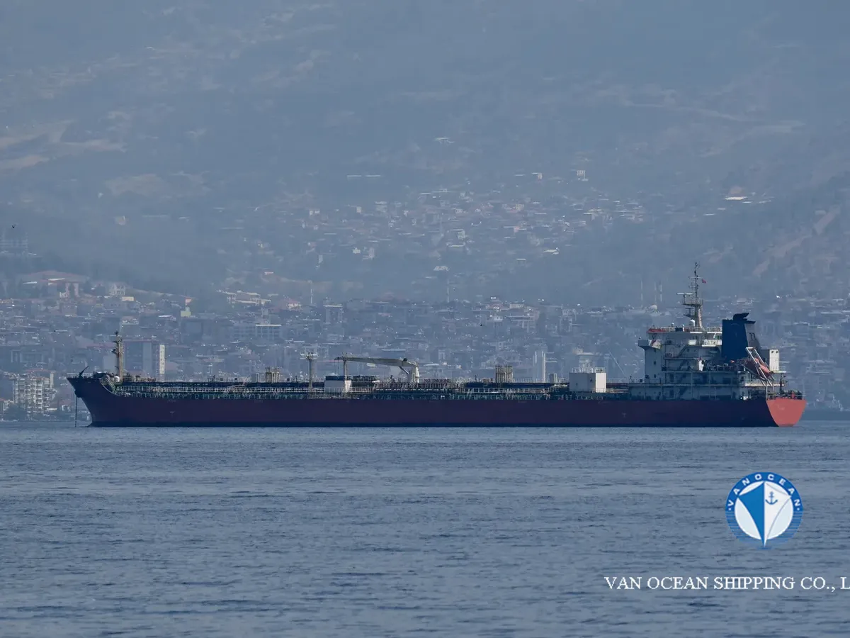 Navio-tanque de óleo/produtos químicos à venda