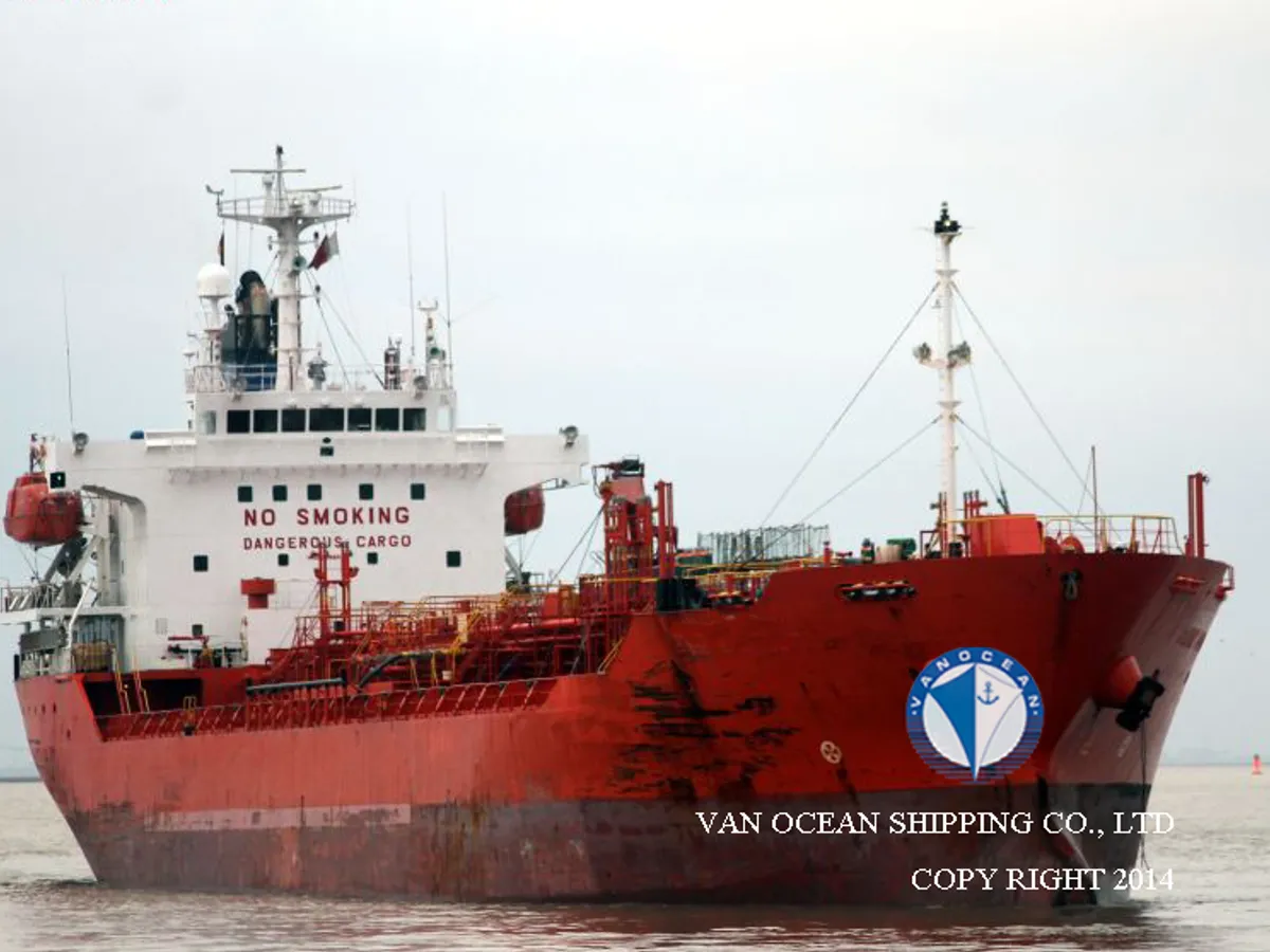 Navio-tanque de óleo/produtos químicos à venda