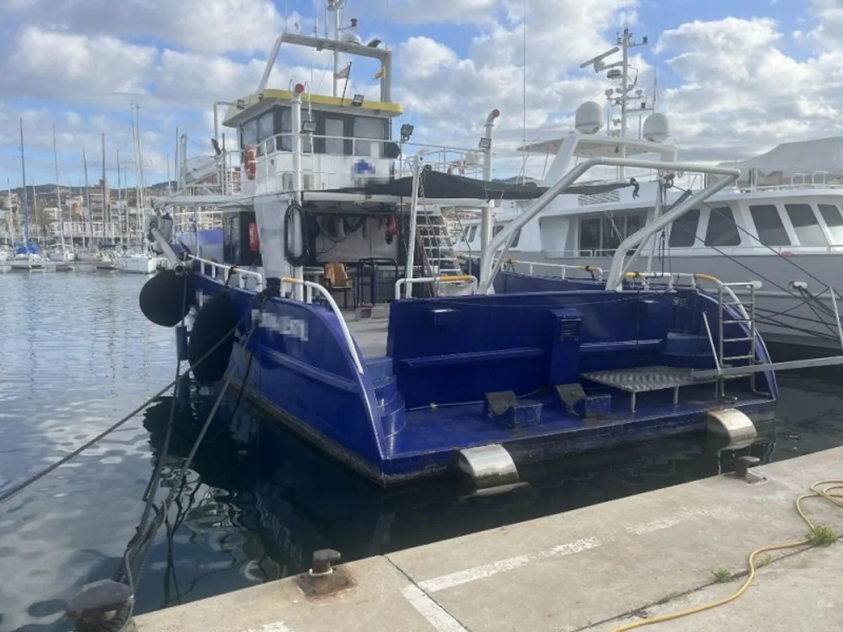 Navio de pesquisa à venda