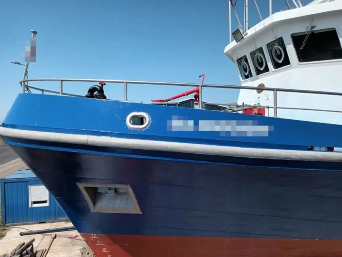 Navio de pesquisa à venda