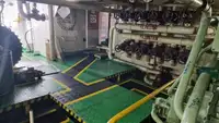 Navio de abastecimento à venda